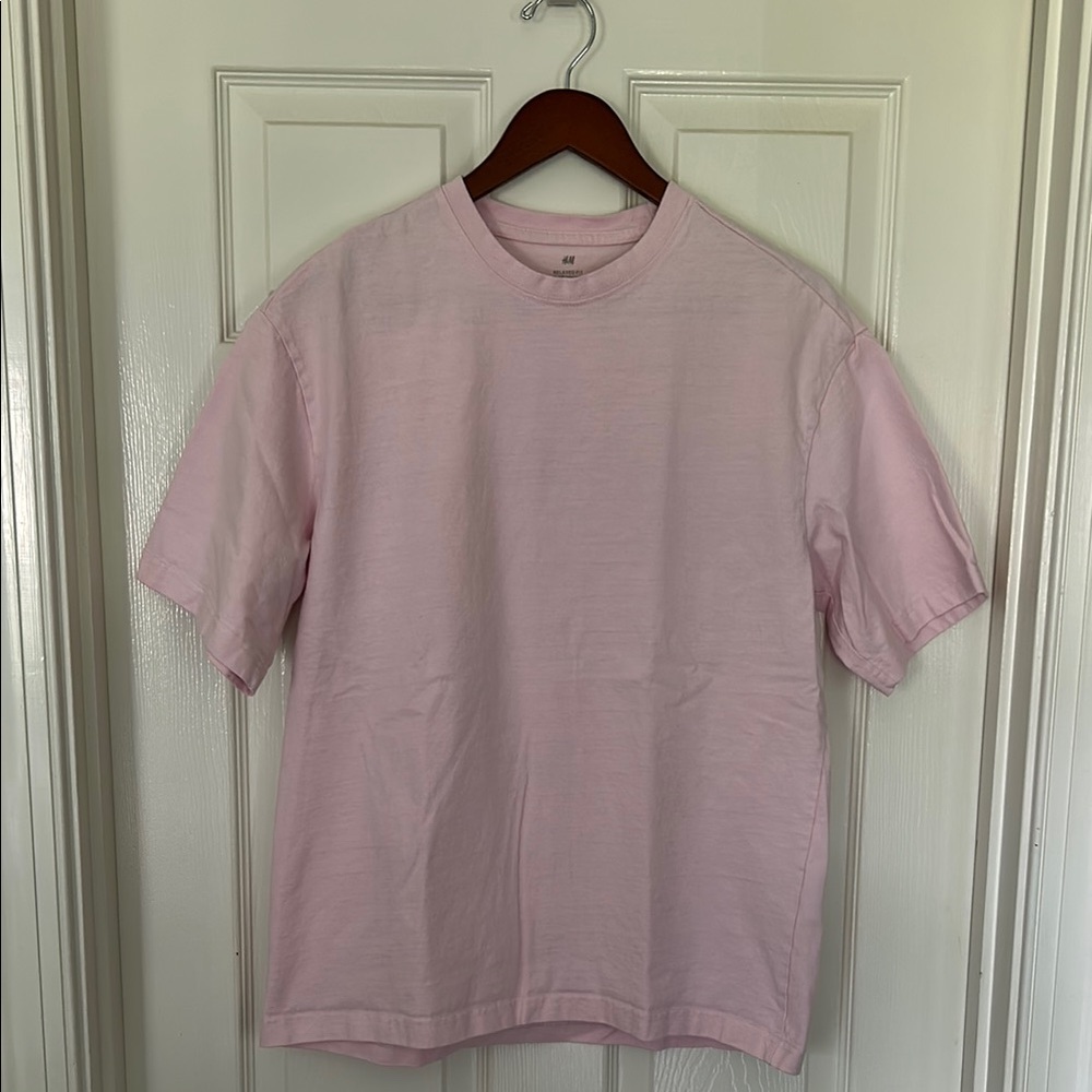 H&M Men's Light Pink T-Shirt Size M